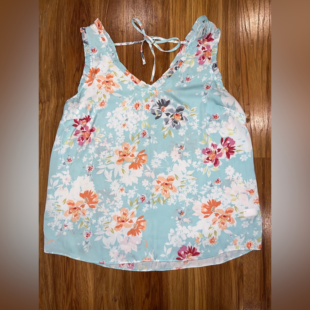 Light blue floral Lauren Conrad light weight blouse